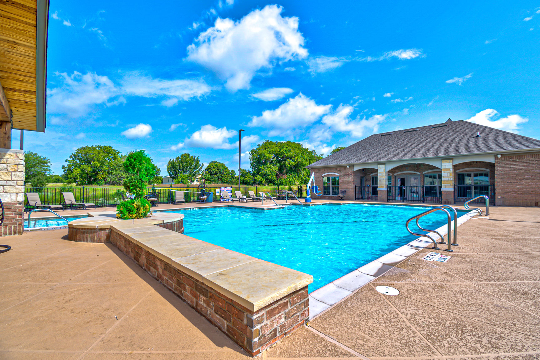 Thayer Point The Multifamily Advisory Group at Cushman & Wakefield